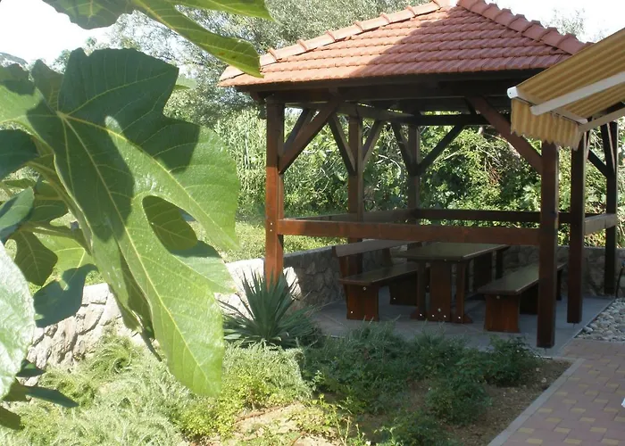 Villamarebaska באסקה