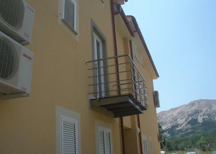 Villamarebaska